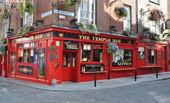 Bekannte Bar in der Gegend "Temple Bar"